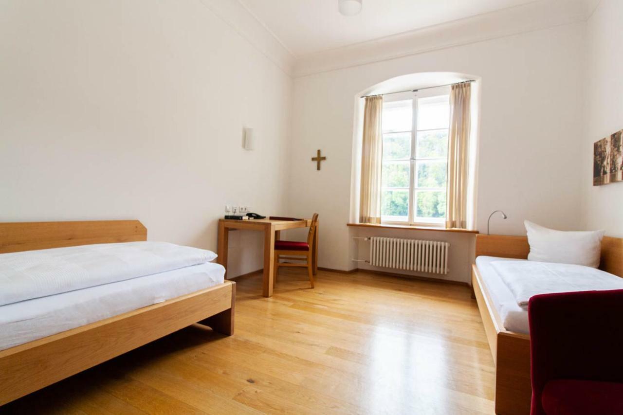 Gaestehaus St. Georg - Weltenburger Klosterbetriebe Gmbh Kelheim Luaran gambar