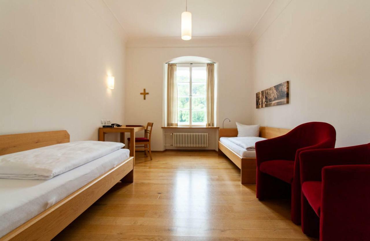 Gaestehaus St. Georg - Weltenburger Klosterbetriebe Gmbh Kelheim Luaran gambar